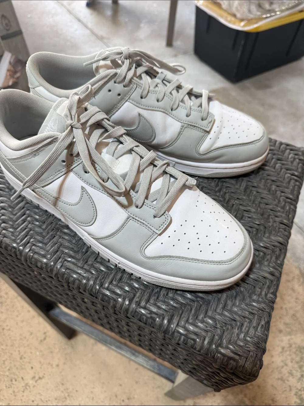 Nike Low-Top Sneakers in White and Light Gray